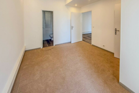 4-Room Apartment with Sea & City Views – Palais Saint James, Carré d'Or - 3