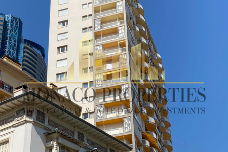 LES ABEILLES: 7, boulevard d'Italie, MONACO