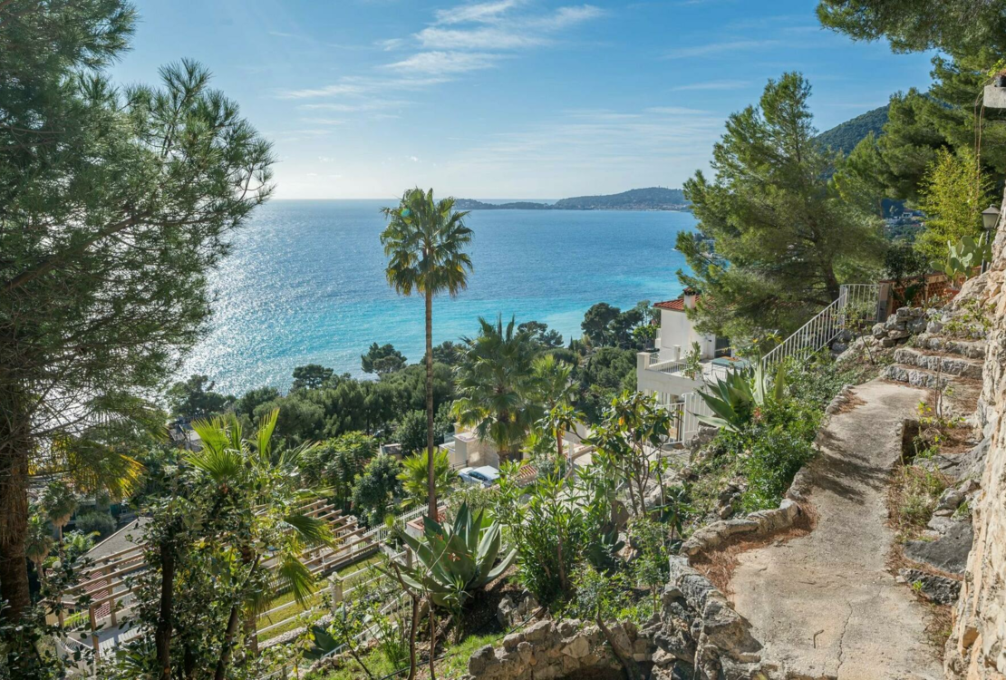 Villa con vista sul mare a Eze