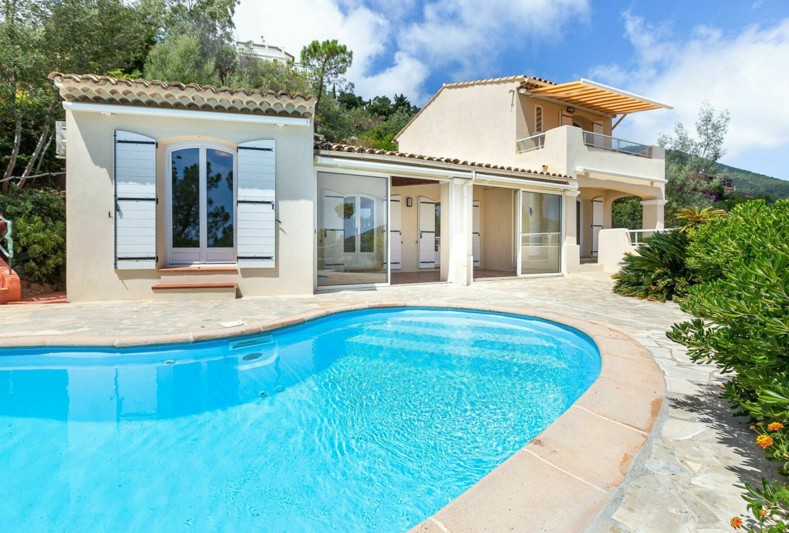 Villa rénovée vue mer à Théoule-sur-Mer