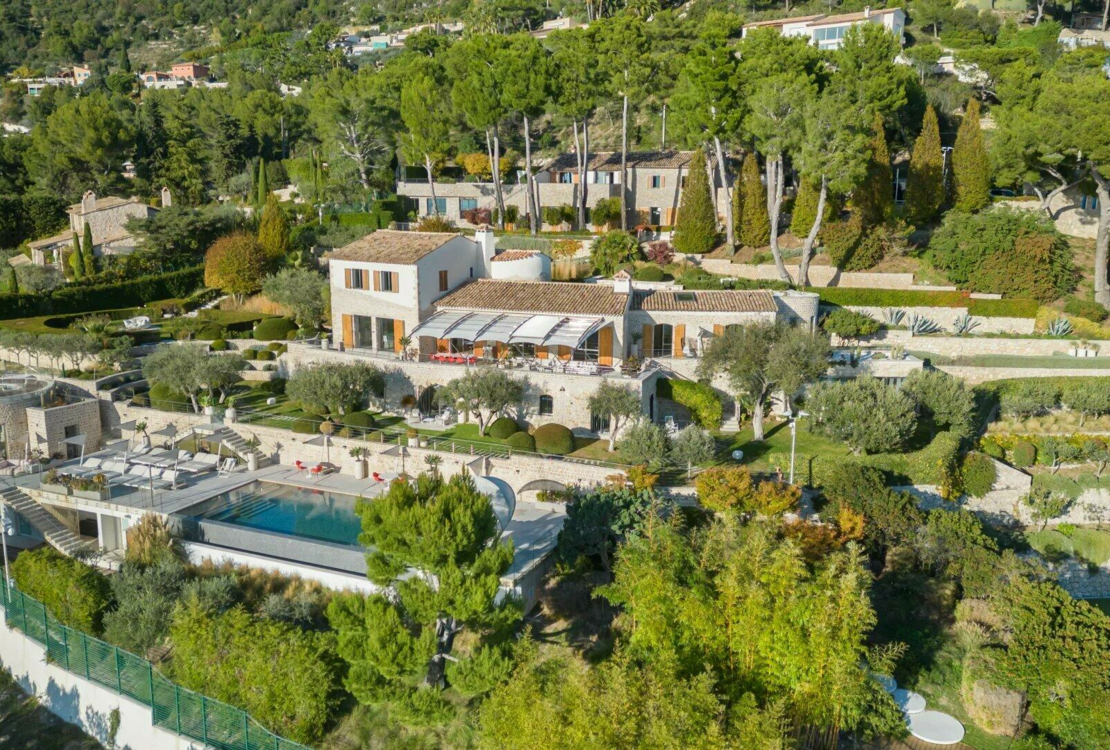 A COUNTRY ESTATE ON MONACO'S DOORSTEP
