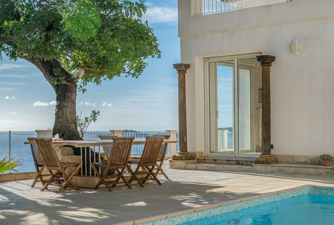 Villa con vista sul mare a Eze