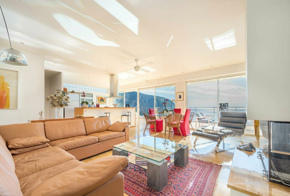 À VENDRE - Eze Bord de MER - VILLA AVEC PISCINE - VUE PANORAMIQUE SUR LA MER