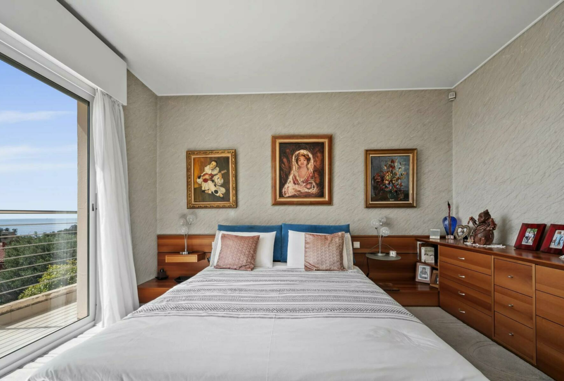 Appartement au dernier étage à Eze