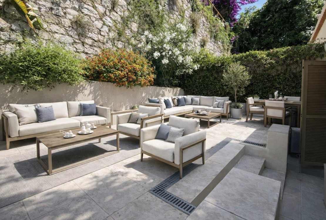 Villa Eze by the sea