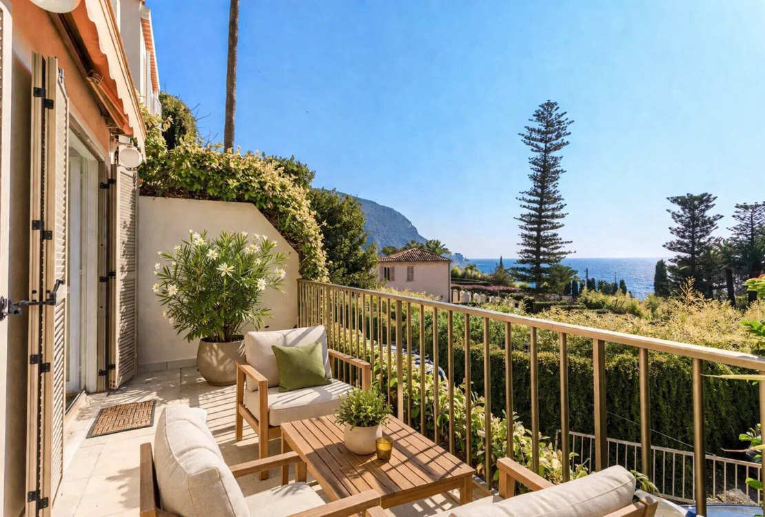 Villa Eze am Meer