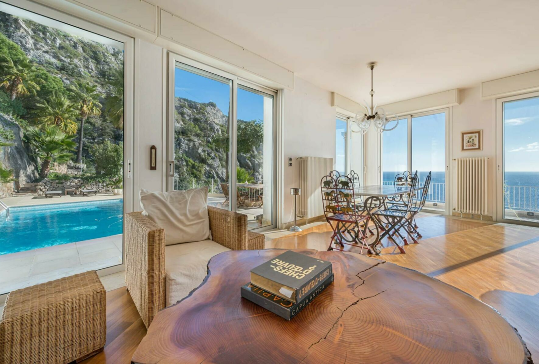 Villa con vista sul mare a Eze