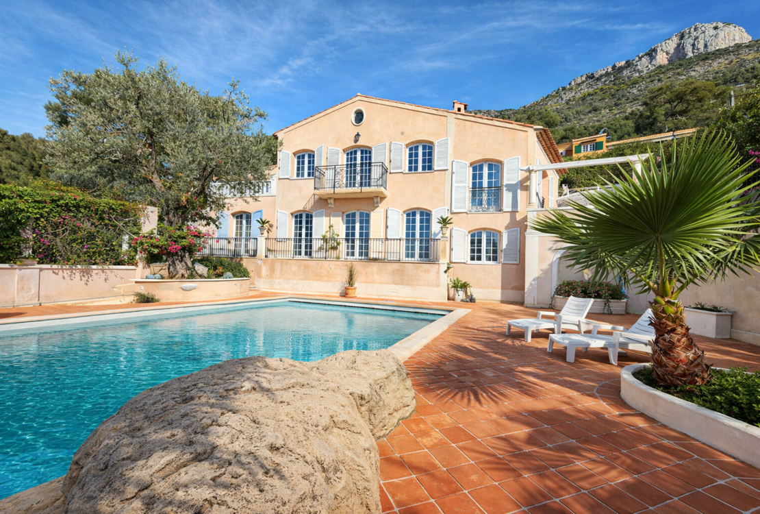 Cap d’Ail – Exklusive neo-provenzalische Villa mit panoramischem Meerblick