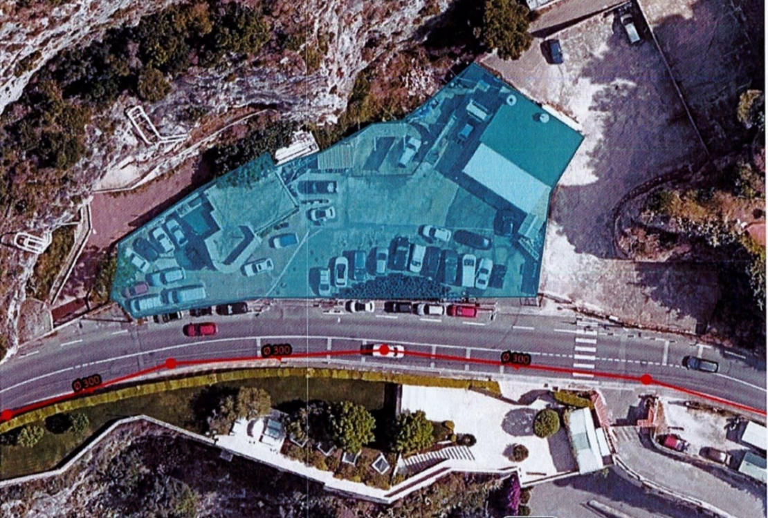 Коммерческая недвижимость на продажу с действующим гаражом | Кап д'Ай