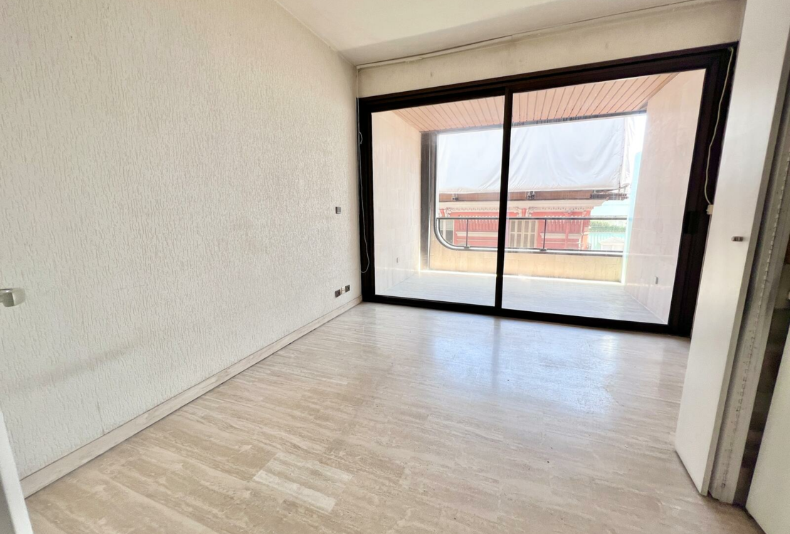 CARRE D'OR | MONTAIGNE | STUDIO