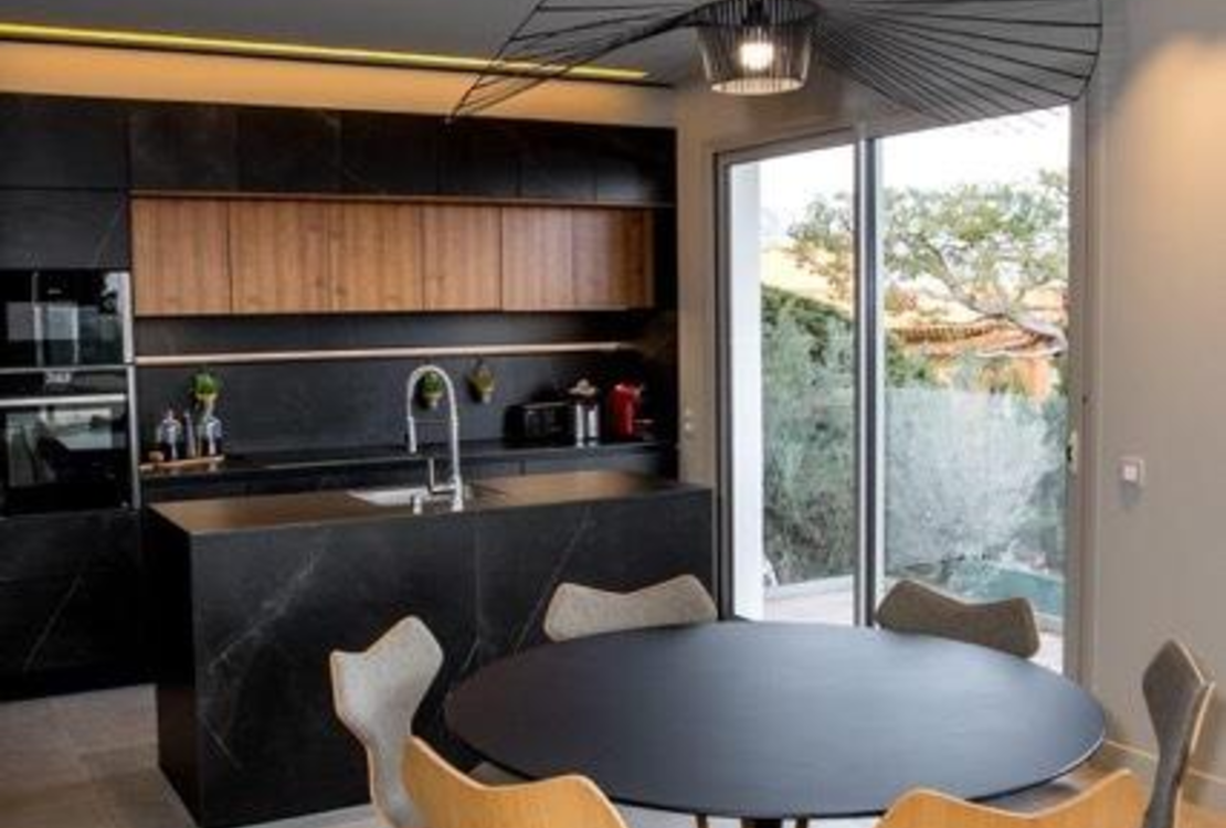 Роскошная вилла для долгосрочной аренды в Мон-Бороне, Ницца | Вид на море и бассейны