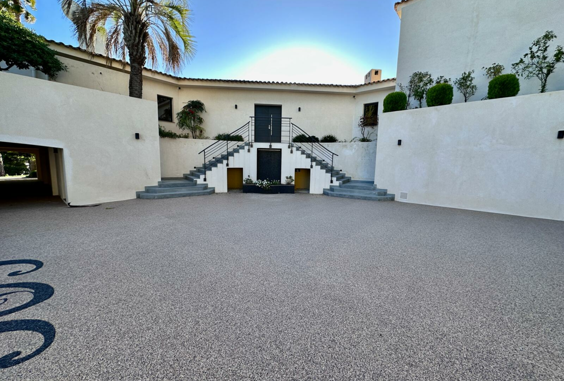 ST PAUL DE VENCE | SOMPTUEUSE VILLA DE MAÎTRE