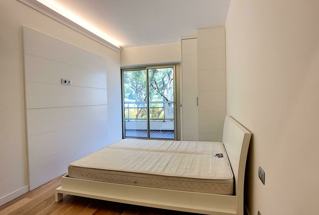 Les Ligures – renovierte 3 Zimmerwohnung mit Terrasse & Bergblick