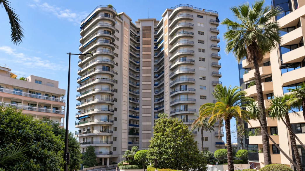 Façade du Schuylkill, 19 boulevard de Suisse à Monaco
